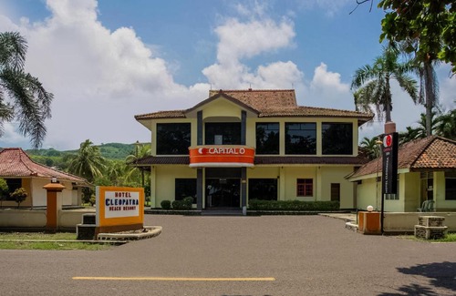 Pelabuhan Ratu Hotel | Capital O 3094 Hotel Cleopatra