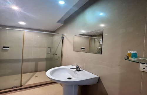 Kampung Kuala Parit Hotel | Capital O 91096 Usas Resort