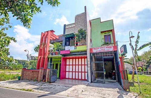 Klaten Hotel | Capital O 91690 Moza Guest House