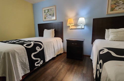 La Porte Hotel | Capital O Fairway Inn - Baytown La Porte TX