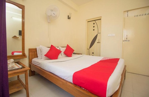 Gangtok Hotel | Capital O Hotel Red Cherry
