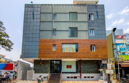 Vijayawada Hotel | Capital O Pratibha Grand