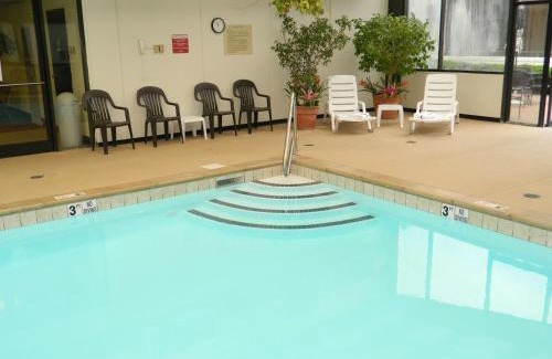 Frankfort Hotel | Capital Plaza Hotel