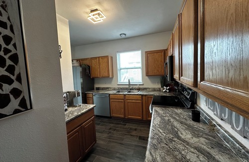 Sun Prairie Condo | Capital PrimeTime - 6 Miles from Madison w/fireplace