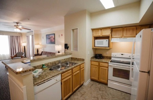 Indian Wells Condo | Capital Vacations Calypso Cay - 1 Bedroom (4-Night)