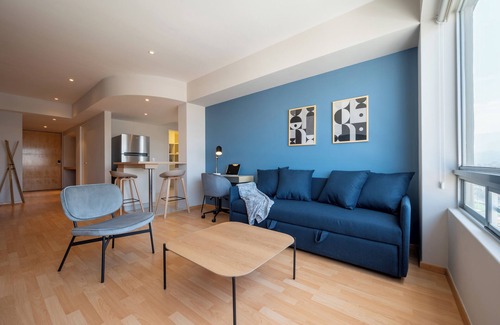 El Yaqui Condo | Capitalia - Luxurious Urban Retreat