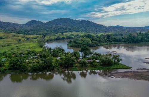 Boca Arenal Cabin | Capitan Morgan Homes & Tours