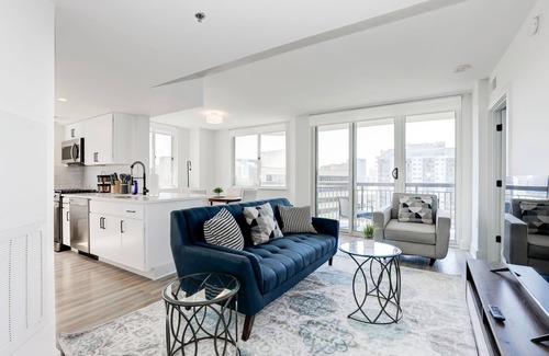 Crystal City Apartment | Capitol Convenience 2BR Luxury, Minutes from DC
