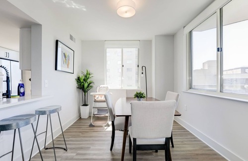Crystal City Apartment | Capitol Convenience 2BR Luxury, Minutes from DC