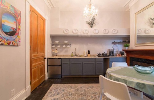 Stanton Park Bed & Breakfast | Capitol Hill Cozy 1 Bedroom, Deck, near Capitol, Eastern Market, Free Parking
