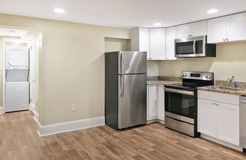 Kingman Park Apartment | Capitol Hill East Suite