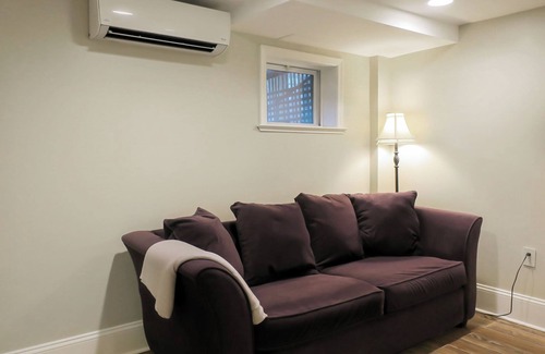 Kingman Park Apartment | Capitol Hill East Suite
