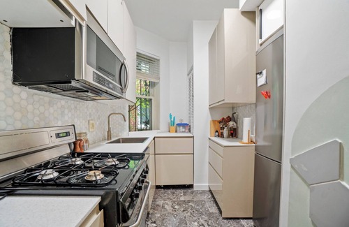 Northeast Apartment | Capitol Hill Modern 2BR with outdoor space