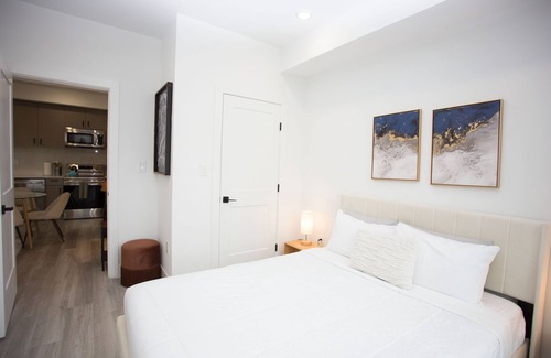 Northeast Bed & Breakfast | Capitol Hill Stay with Stunning Skyline View