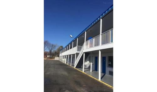 Sandston Hotel | Capitol Inn by Belvilla Richmond Airport VA