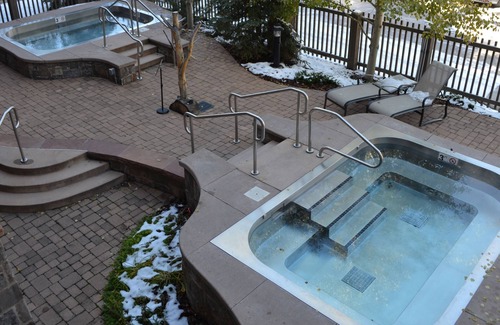 Snowmass Village Condo | Capitol Peak Lodge-Snowmass Base Village: 50 ft. to Elk Camp gondola