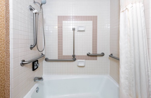 Jefferson City Hotel | Capitol Plaza Hotel Jefferson City