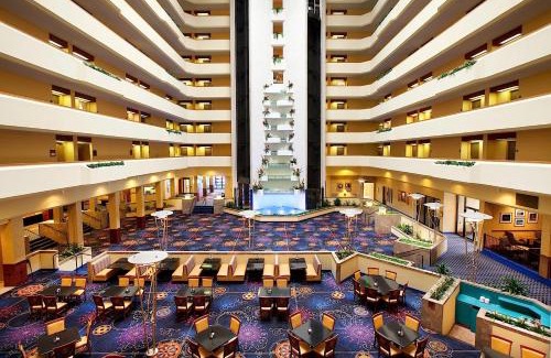 Jefferson City Hotel | Capitol Plaza Hotel Jefferson City