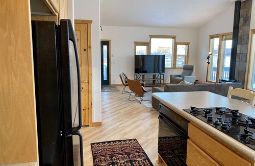 Teasdale House | Capitol Reef Home with fast wi-fi and washer/dryer
