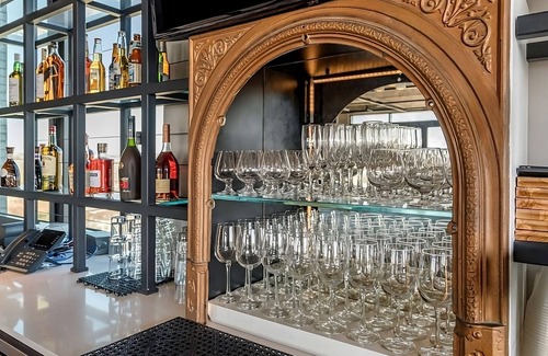 Buzzard Point House | Capitol Riverfront District! Rooftop Lounge, On-Site Bar, Walk to Nationals Park