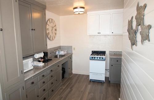 Capitola Hotel | Capitola Venetian Vacation Rentals