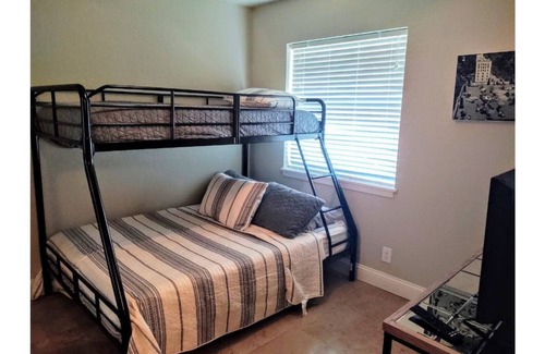 Mid America Condo | Capone's Escape on the Lake