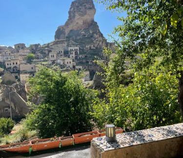 Ortahisar Bed & Breakfast | CAPPADOCİA ST.NİNO'S GARDEN