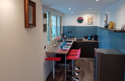 Pozzuoli Apartment | Cappucci Garden House, nice apartment with little garden few steps from seafront