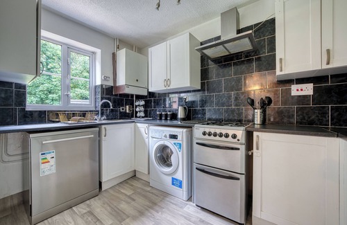 Loughborough House | CAPRI 13 SA -Close to Uni & M1* Free Wifi *Free Parking *Long Stay Welcome