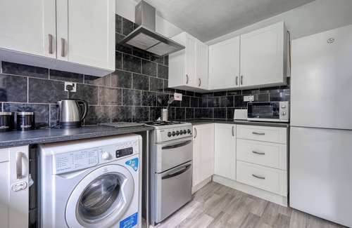 Loughborough House | CAPRI 13 SA -Close to Uni & M1* Free Wifi *Free Parking *Long Stay Welcome