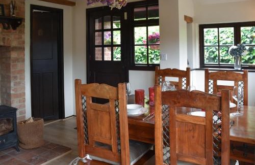 Winterton-on-Sea House | Capri Cottage