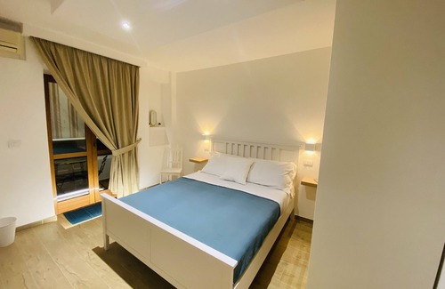 Mount Vesuvius - Pompei Bed & Breakfast | CAPRI Room (Quadruple)