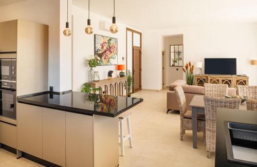 Las Brenas Villa | CAPRICA by Buenavilla