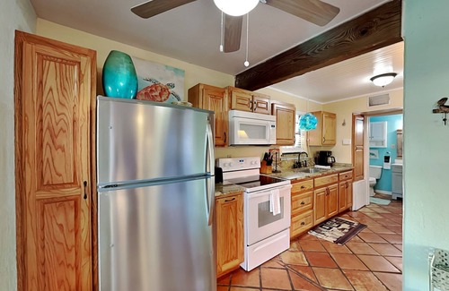Fulton House | Caprice Cottage | Amazing Views of Aransas Bay!