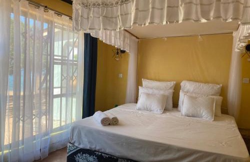 Cape Maclear House | Capricorn Beachfront Cottage