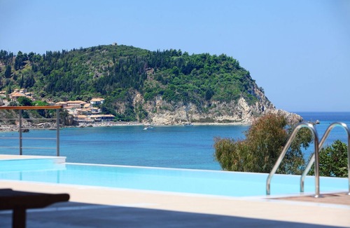 Agios Nikitas Villa | Capro - New 5-bedroom villa with private pool and stunning view!