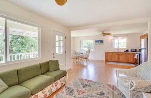 Papa House | Captain Cook Home on Quiet 3 Acres with Fruit Trees