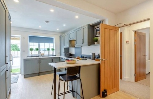 Saint Columb Major House | Captain Jacks Retreat. Nr Newquay, Padstow, Eden. Sleeps up to 8 People 4+ bed