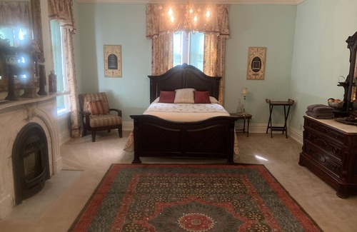 East Dubuque House | Captain Merry Mansion