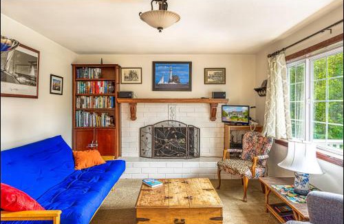 Grayland House | Captain Mike's Snug Harbor