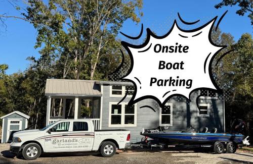 Dover House | Captain Quarters (In The Pines at KY Lake) 109 Pine Grove Lane, Dover, TN 37058
