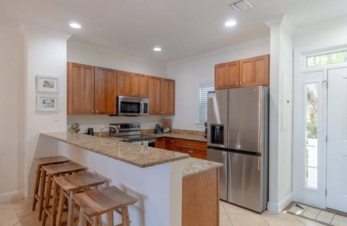 Indigo Reef Marina Homes House | Captain`s Cure~ Pet Friendly Unit w 31` Boat Slip!
