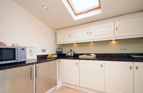 Edern Villa | Captain's House - Morfa Nefyn, Pwllheli, North Wales. Beach, Golf, Walks.