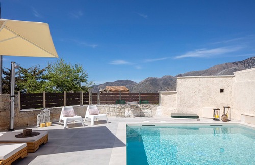 Mylopotamos Villa | Captain's Hyatt, private pool,Near tavern
