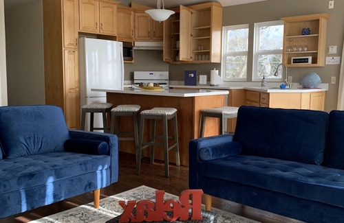 Moss Landing Hotel | Captain's Inn at Moss Landing