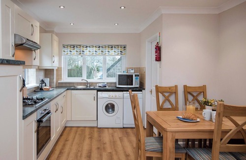 Lydstep Cottage | Captain's Lodge - UK6732