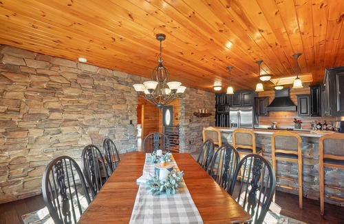 Arley House | Captain's Quarters: 5 BR, 2.5 BA in Arley, Sleeps 14