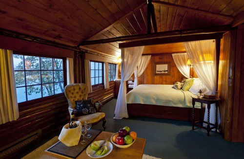 Coupeville Hotel | Captain Whidbey