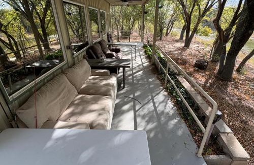 Graham House | Captains Cabin on Lake