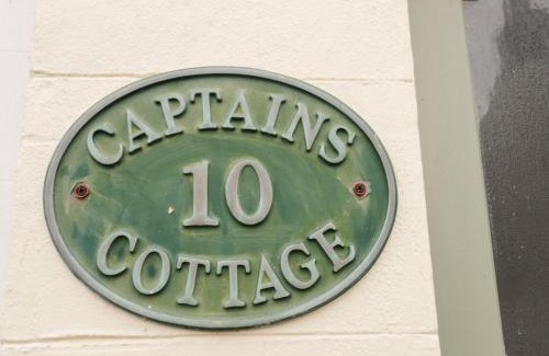 Whitby House | Captains Cottage